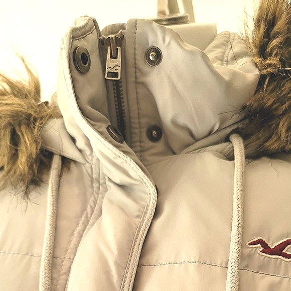 Hollister Women's Down Belted Hoodie Puffer Coat Size M - Picture 2 of 15